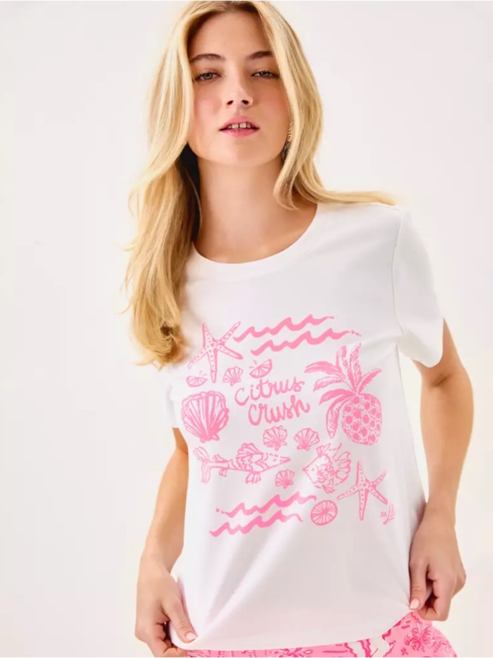 Lilly Pulitzer White Tee with Pink Beach Graphic Size Small EUC